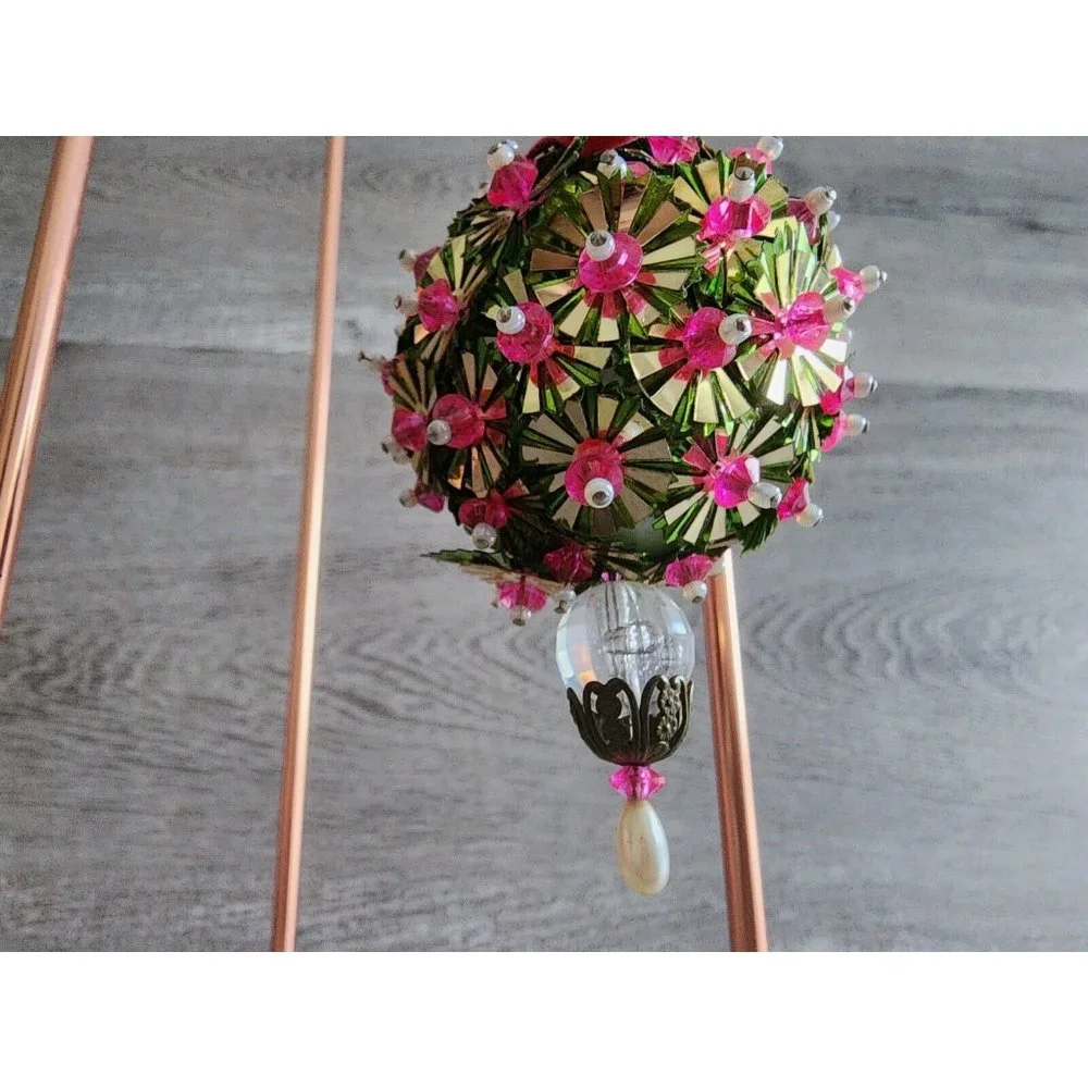 Vintage Christmas Ornament 1960s Velvet Beaded Push Pin Embellish Green Pink - Picture 3 of 10
